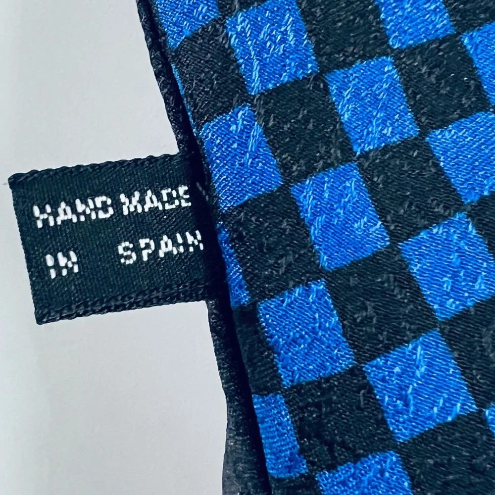 Versace Men’s Tie - Picture 8 of 11